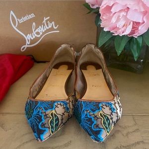 Authentic Christian Louboutin Follies lace flats 😍